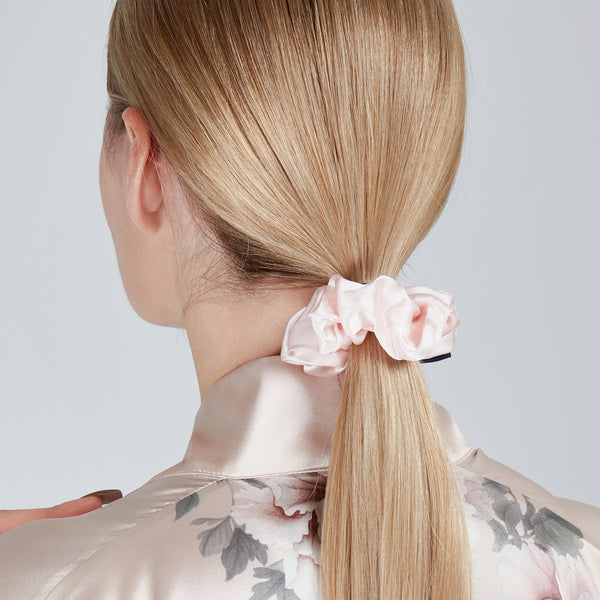 Silk Scrunchie Pink