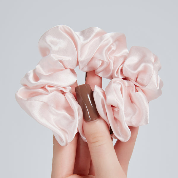 Silk Scrunchie Pink