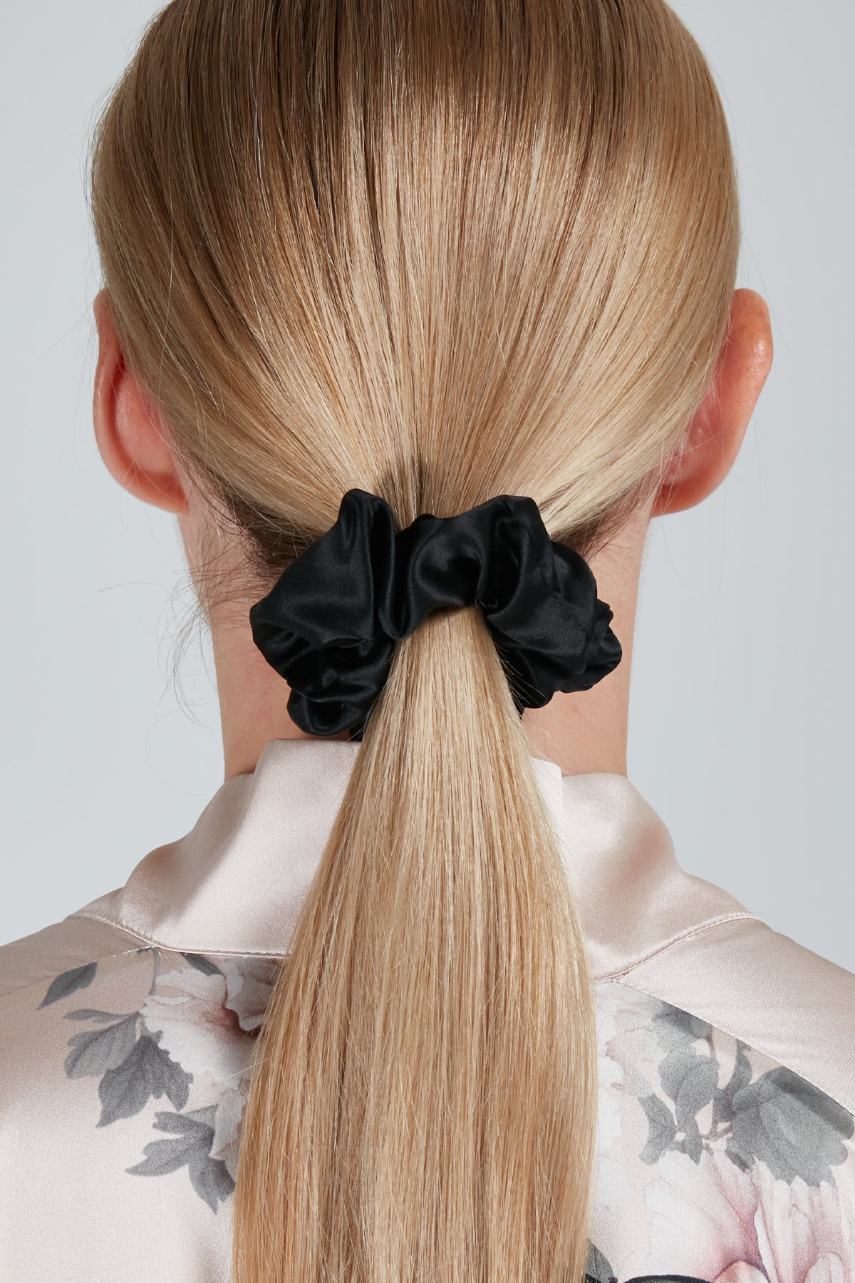 Silk Scrunchie Black