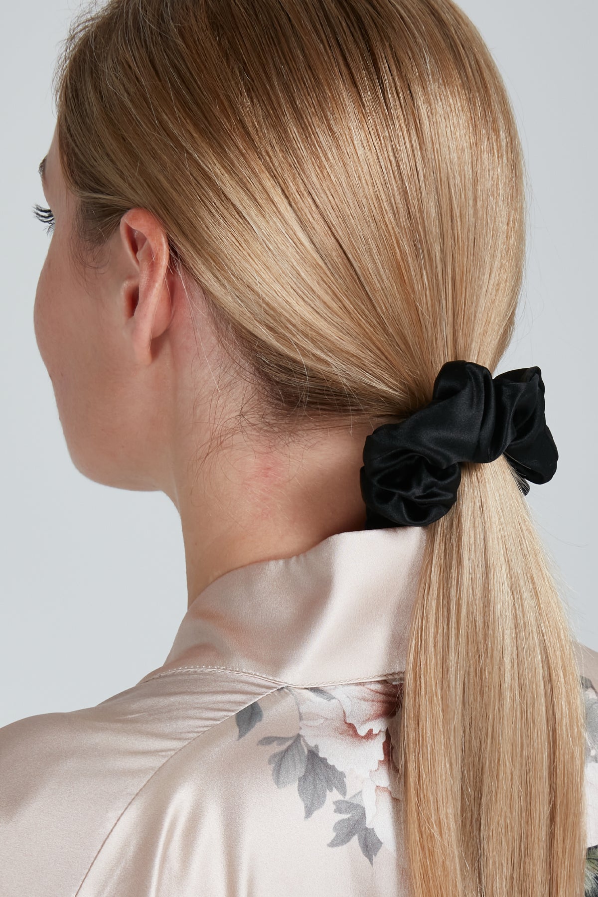 Silk Scrunchie Black