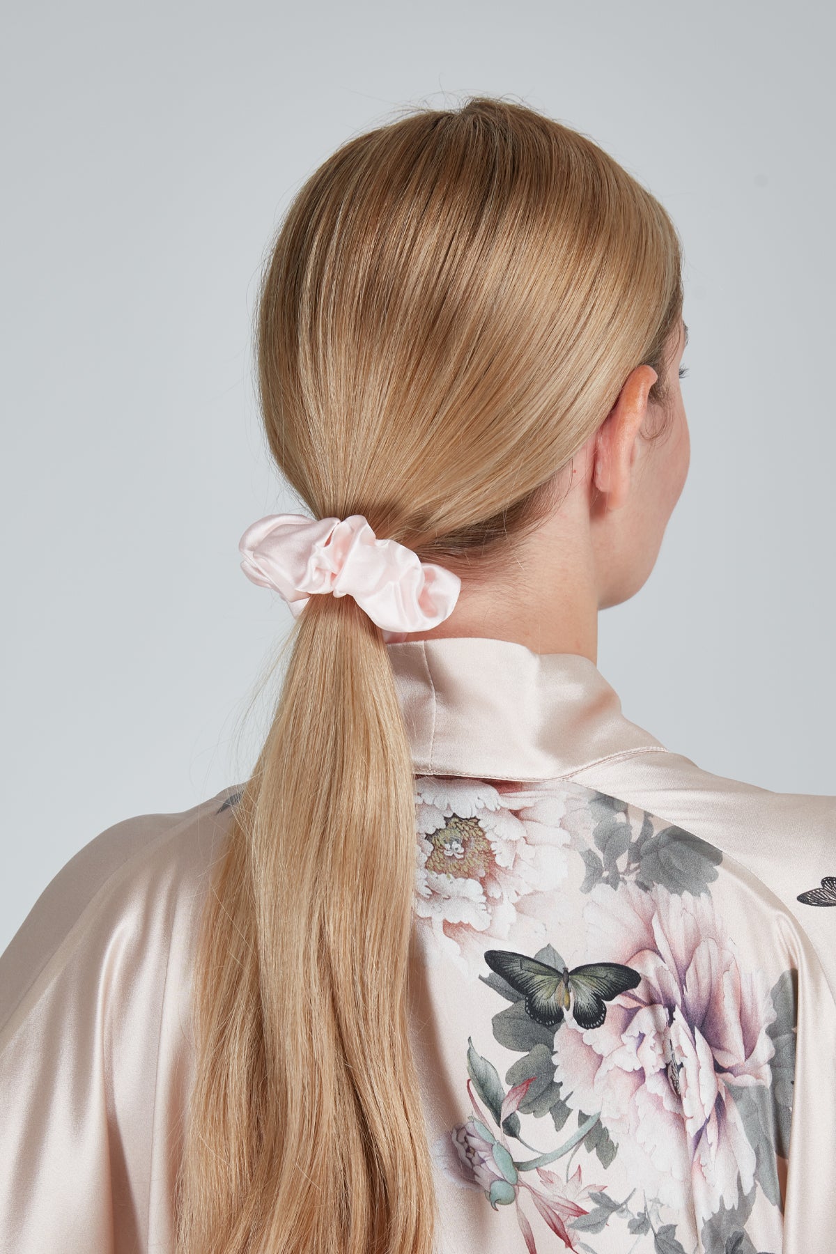 Silk Scrunchie Pink