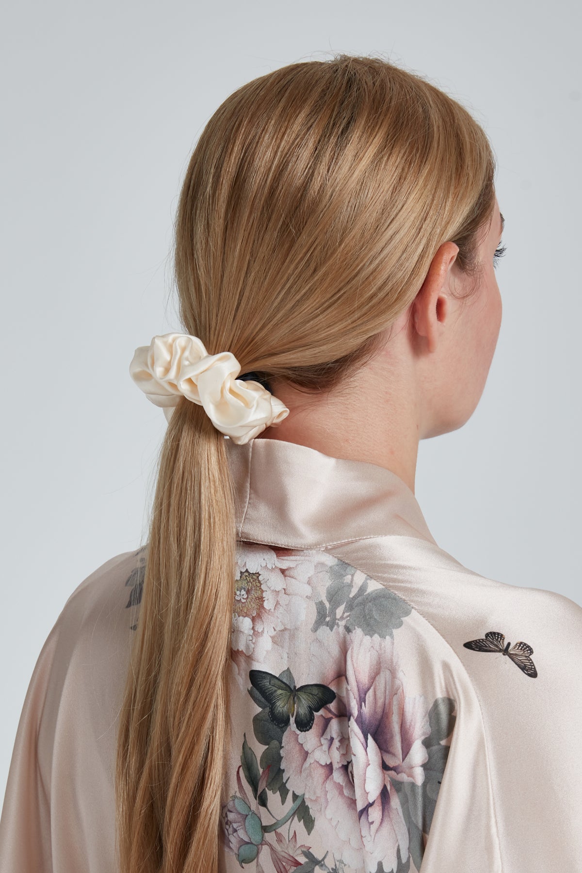 Silk Scrunchie Ivory