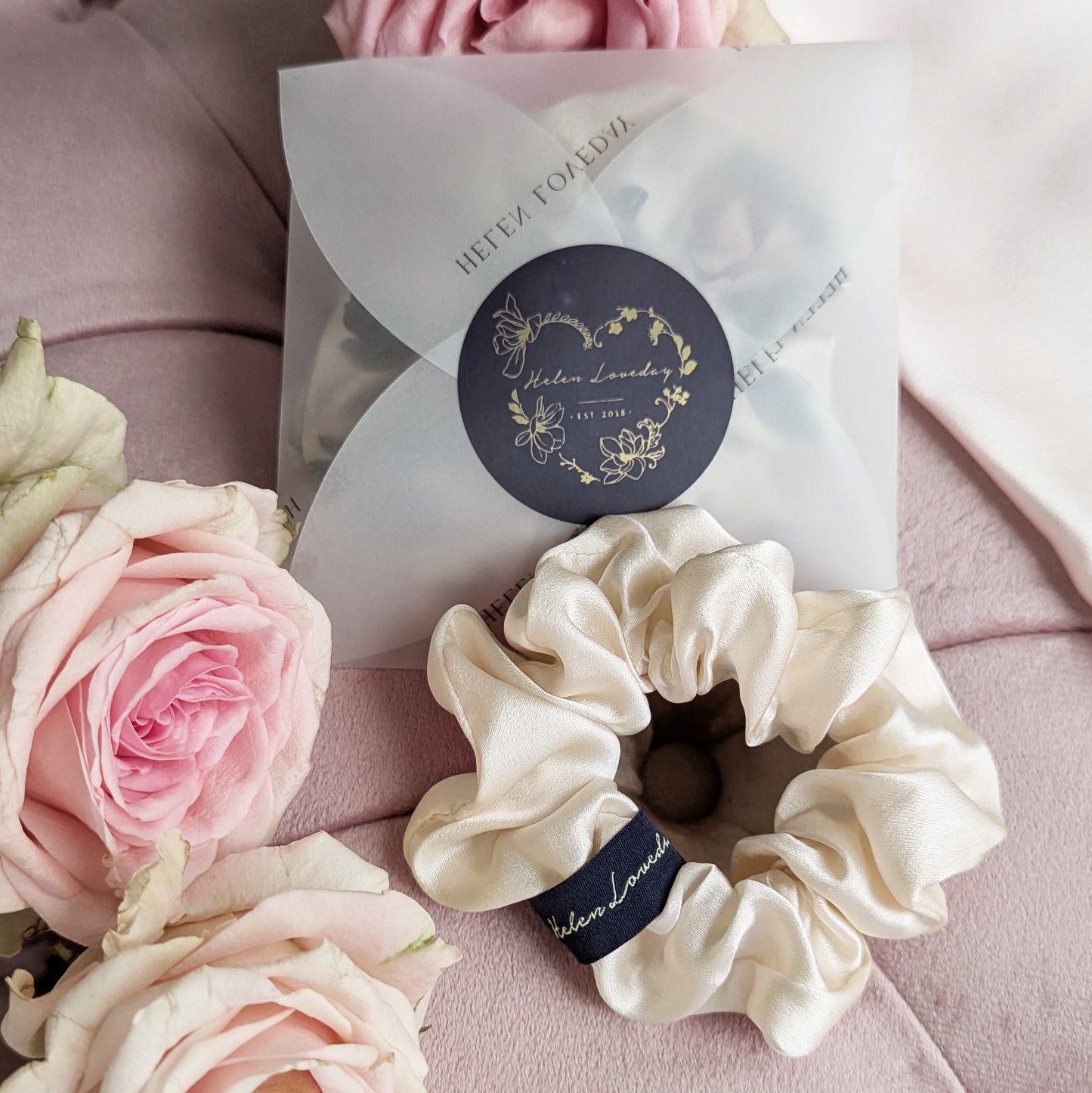 Silk Eye Mask / Hair Scrunchie Gift Box | Cream