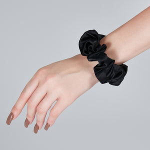 Silk Scrunchie Black