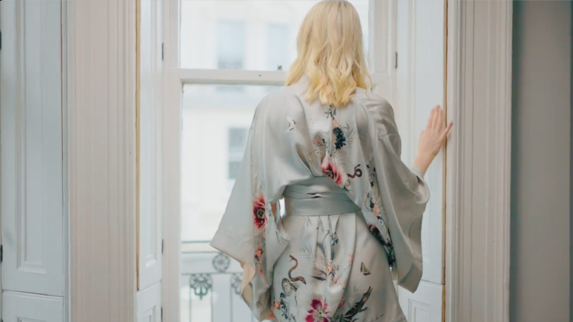 – helenloveday Helen | | | Silk Pure Luxury Loveday Mint Dressing Kimono Gown Garde |
